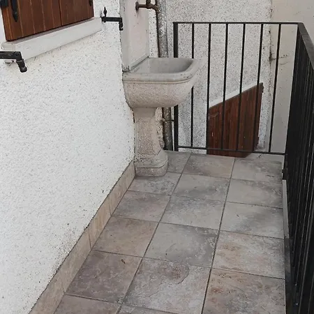 Casa Dei Pasqui' * Bollone
